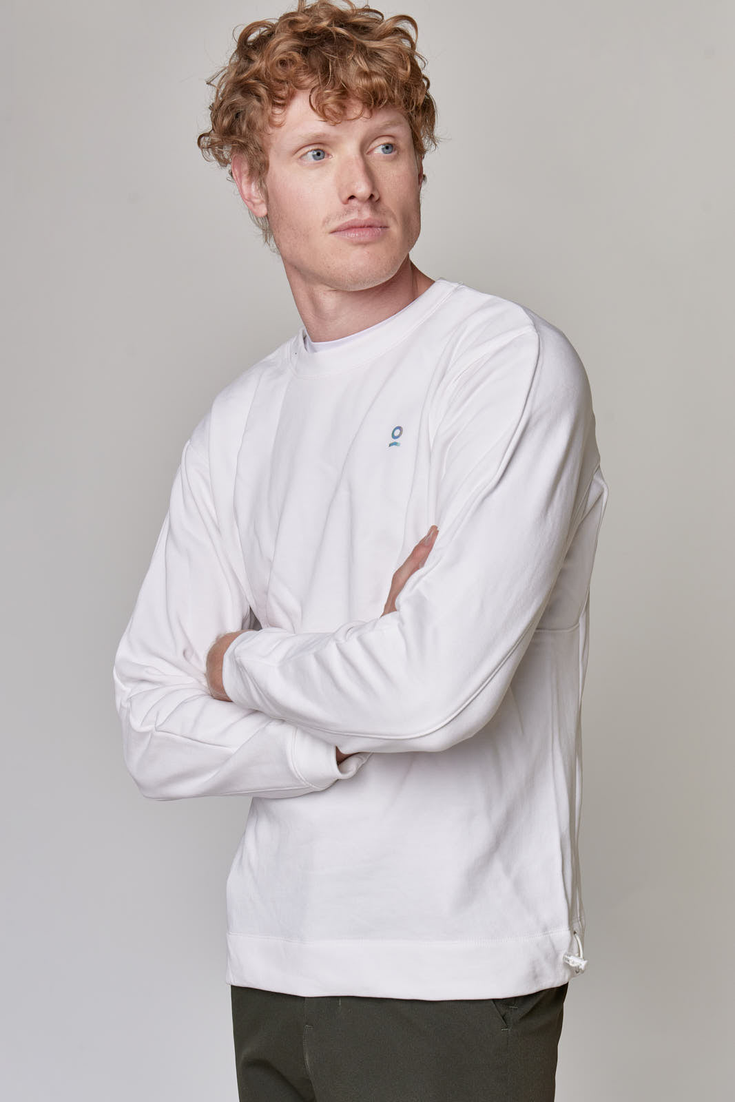 PULLOVER SWEATER white