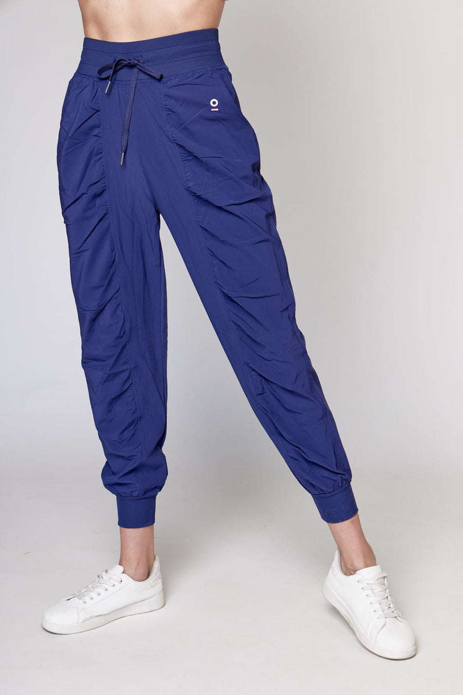 CAROLA WRINKLE PANTS